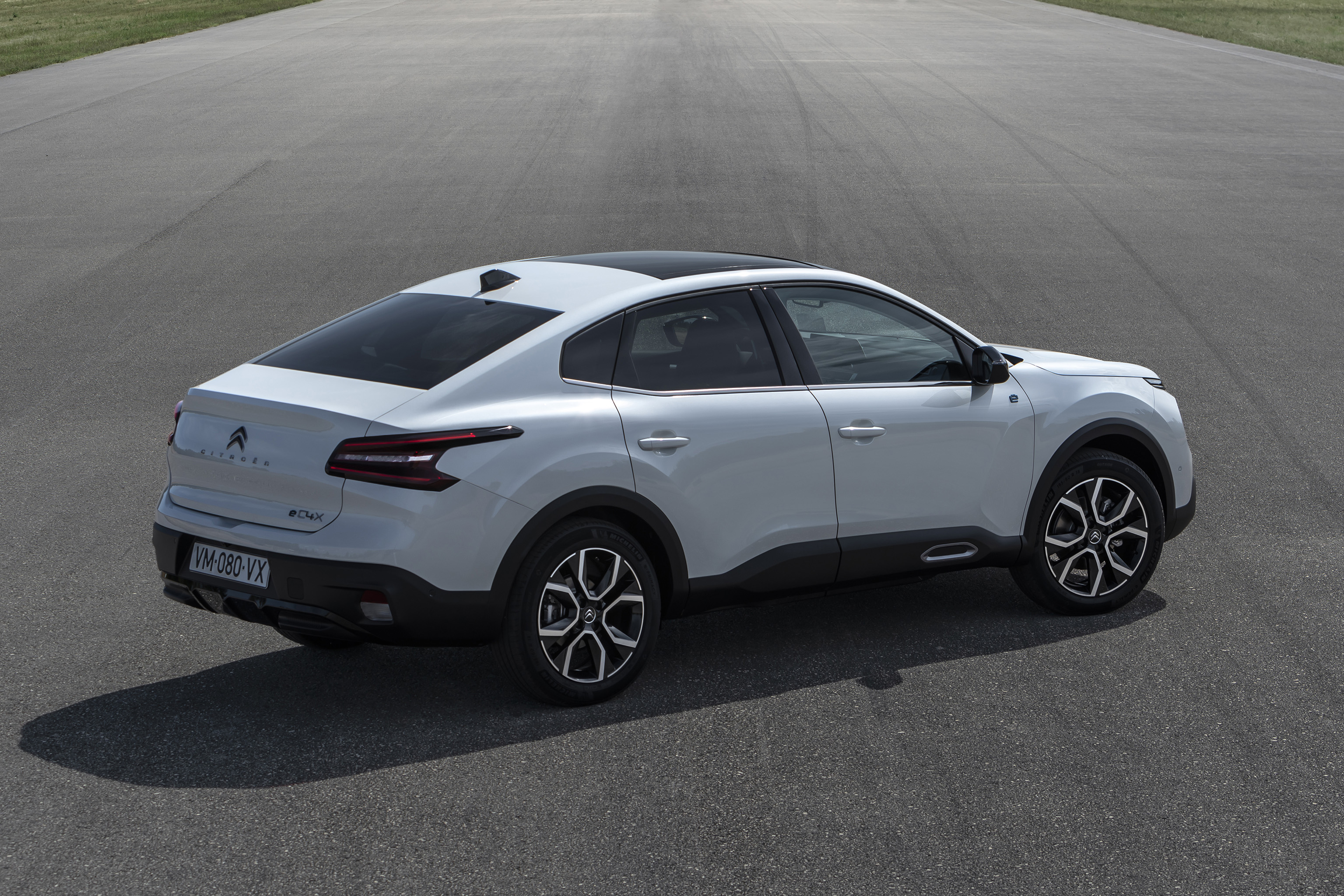 Citroën ë-C4 X