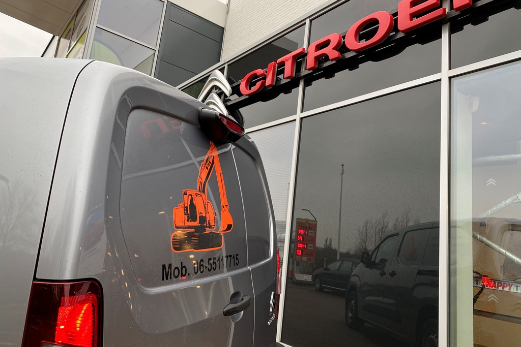 Loon- en Verhuurbedrijf Jaco Verhagen Berlingo VAN