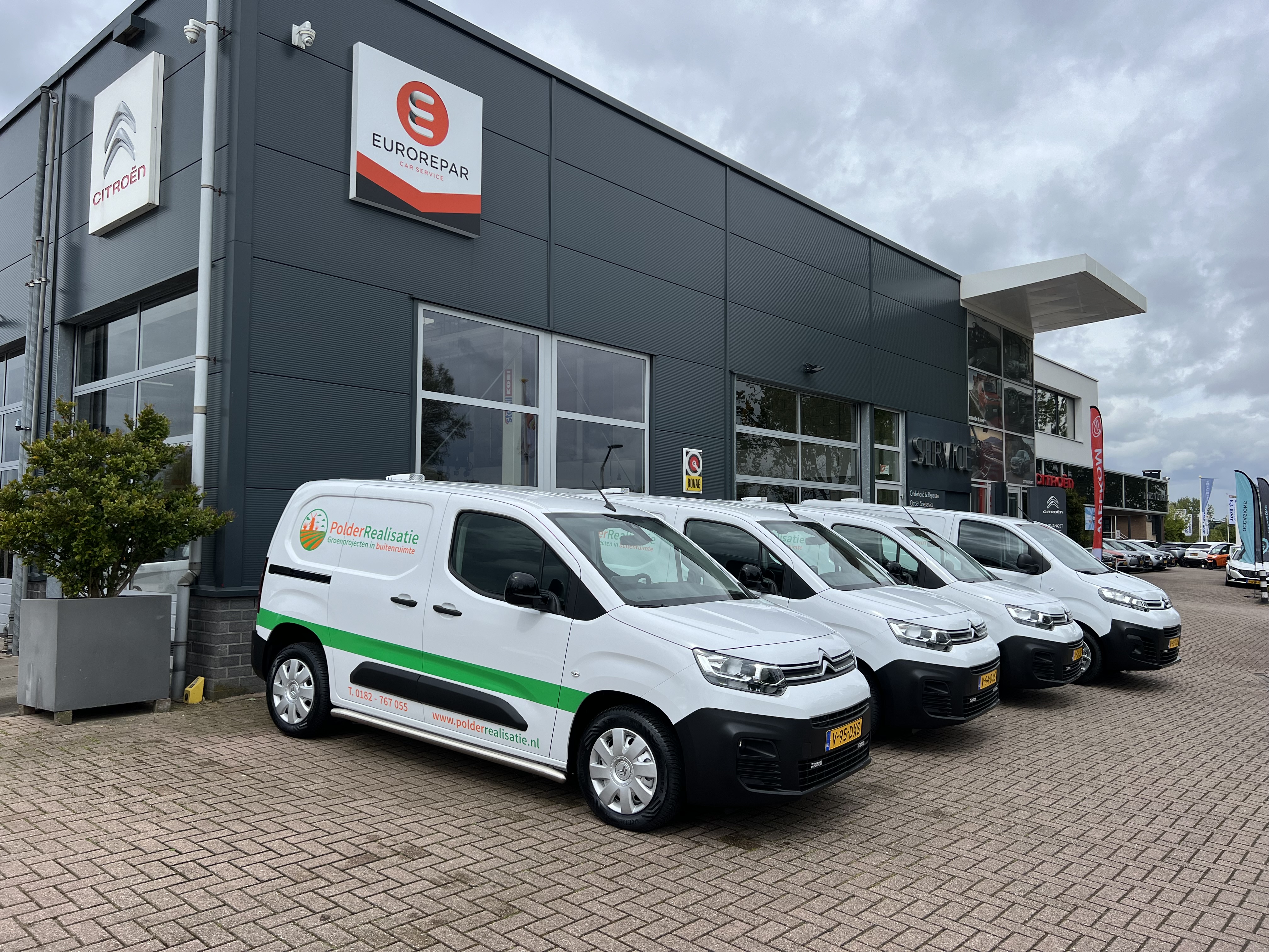 4 Citroën bedrijfswagens voor Polderrealisatie
