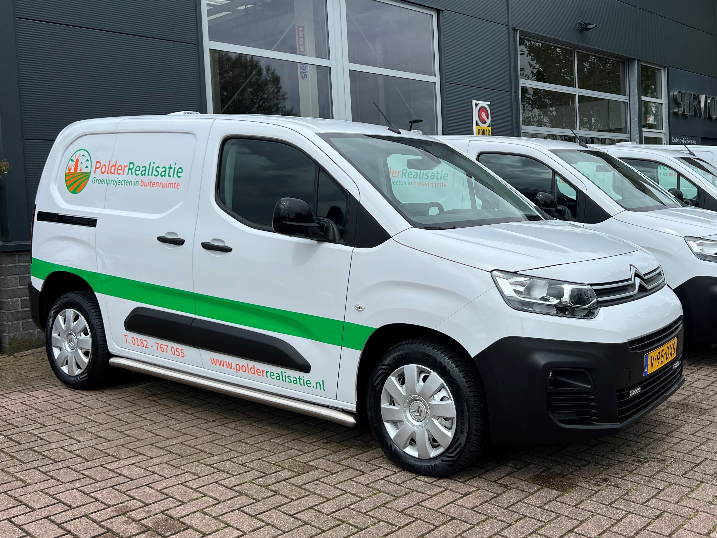 4 Citroën bedrijfswagens voor Polderrealisatie