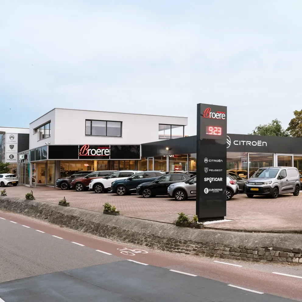 Showroom Autobedrijf Broere