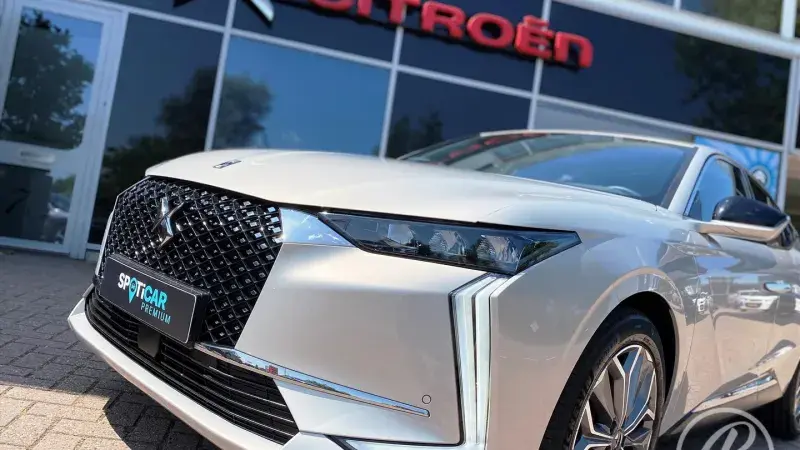 DS 4